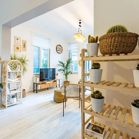 Galata Gem: With Balcony Access *