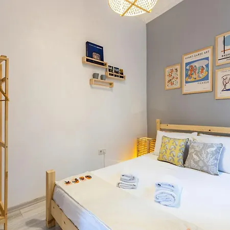Galata Gem: With Balcony Access Apartment Istanbul