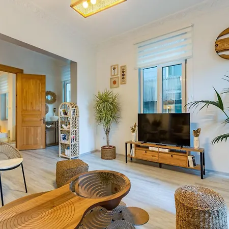 Galata Gem: With Balcony Access